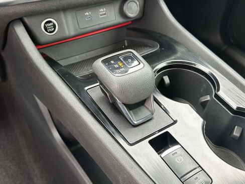 Used 2023 Nissan Rogue S image 27