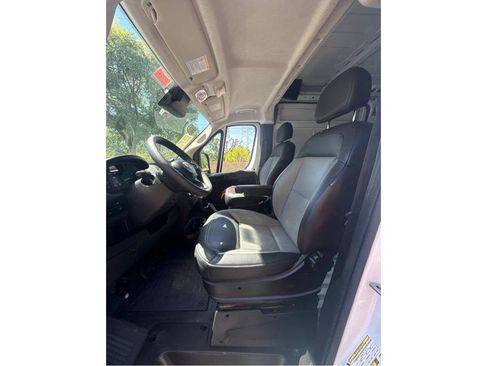 Used 2025 RAM ProMaster 3500 w/ Convenience Group FWD image 10