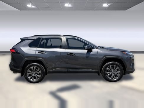 Used 2024 Toyota RAV4 XLE Premium w/ Weather Package AWD/4WD image 7