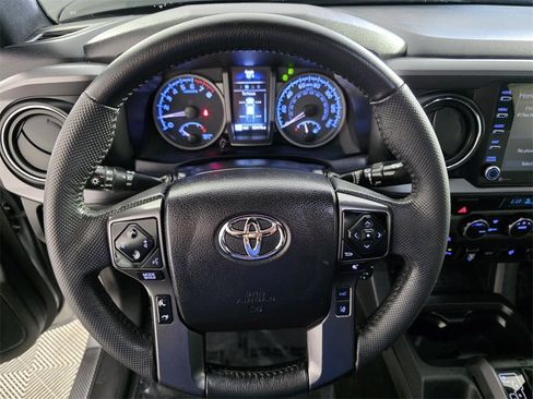 Used 2022 Toyota Tacoma SR5 image 17