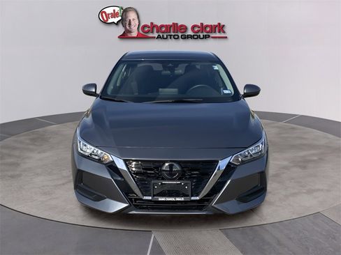 Used 2023 Nissan Sentra SV image 9