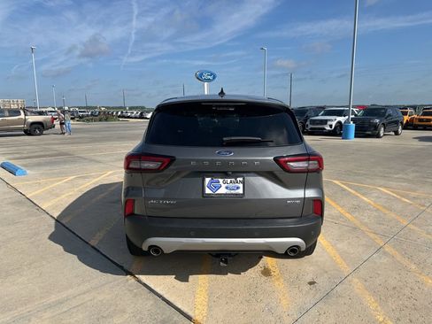 Used 2024 Ford Escape Active w/ Tech Pack #1 AWD/4WD image 6
