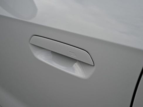Used 2025 BMW X1 xDrive28i AWD/4WD image 17