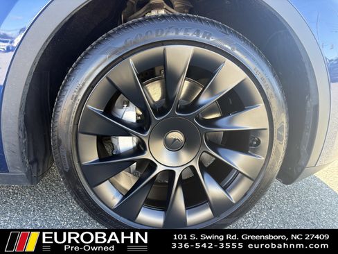 Used 2024 Tesla Model Y Long Range image 37