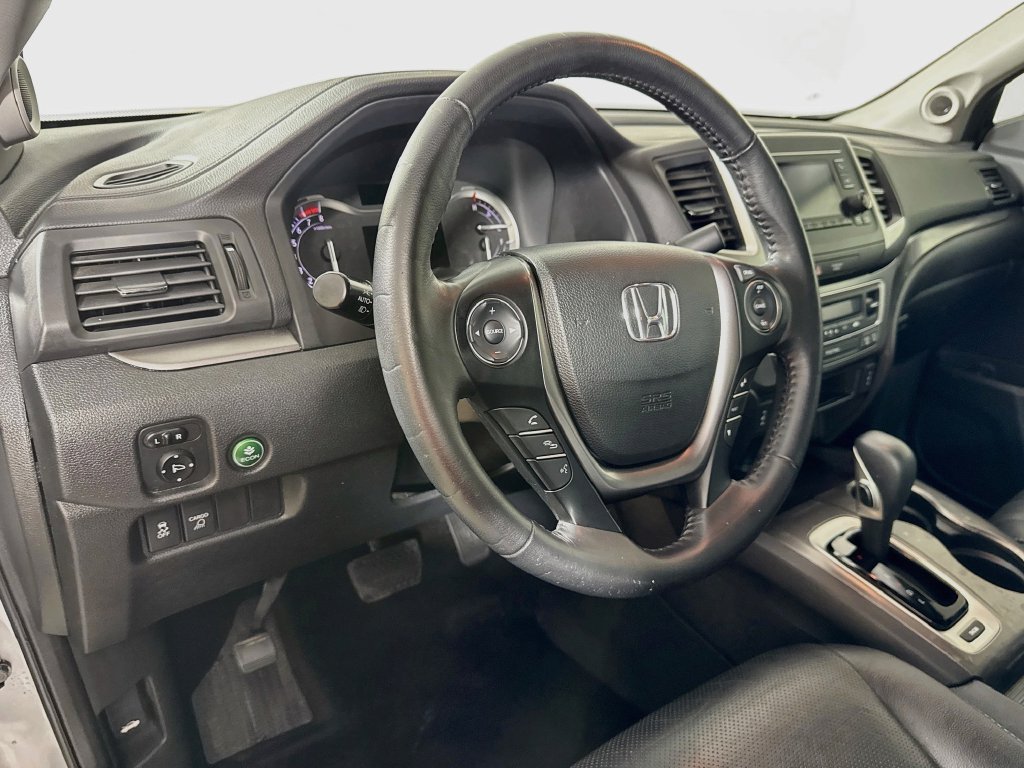Used 2017 Honda Ridgeline RTL image 9