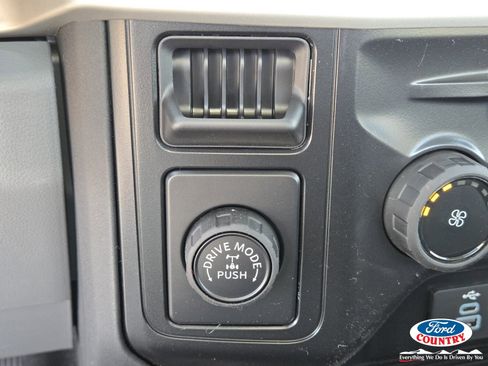 New 2026 Ford F250 XL w/ XL Chrome Package image 16