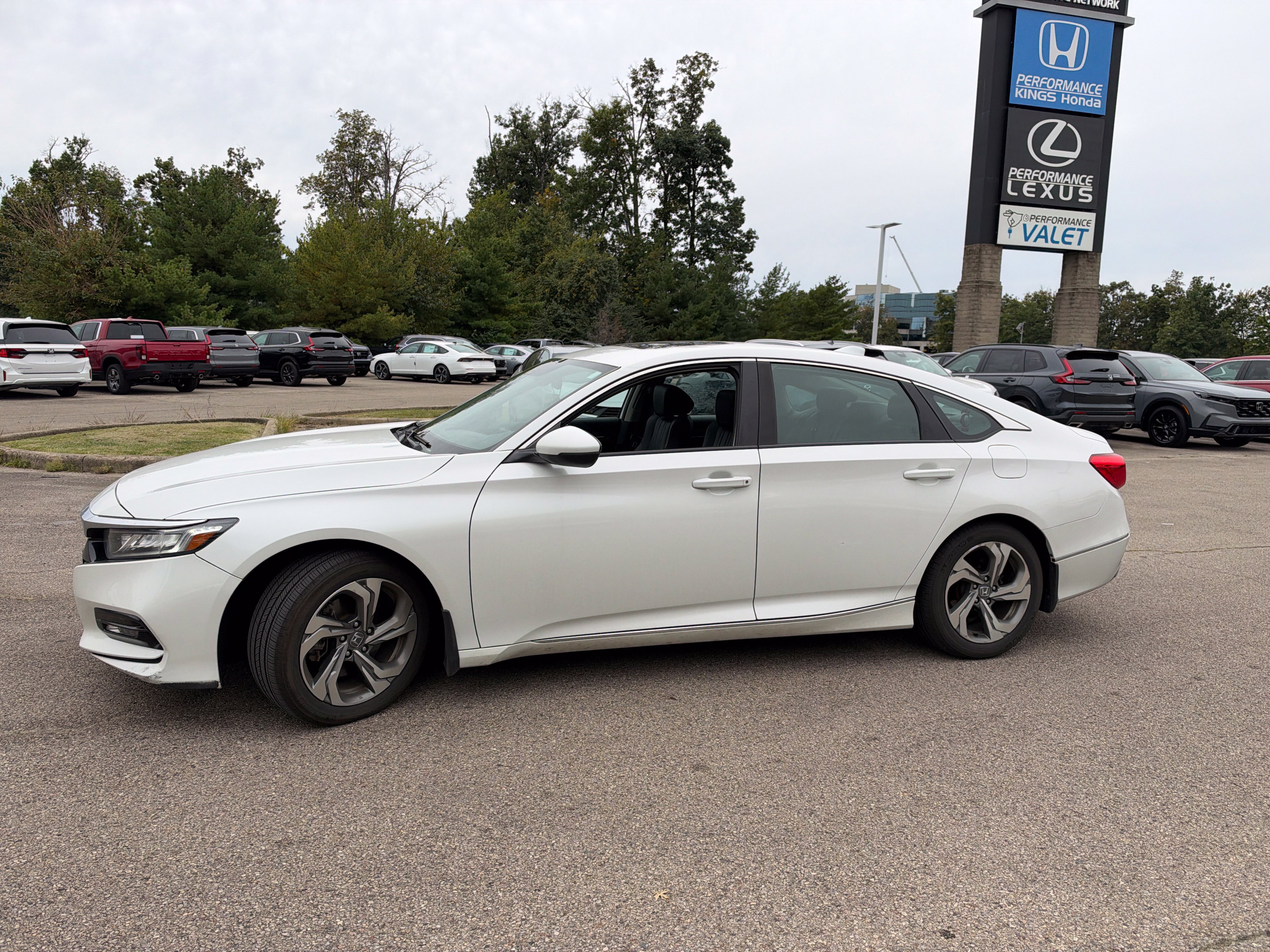 Used 2018 Honda Accord EX-L image 8