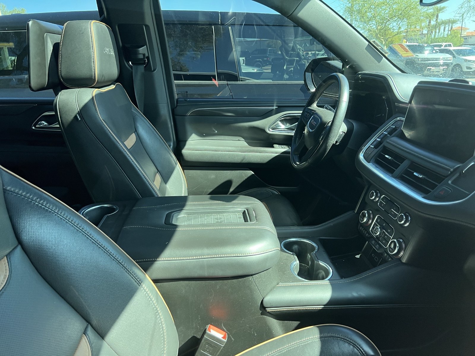 Certified 2021 GMC Yukon AT4 w/ Rear Media and Nav Package AWD/4WD image 8