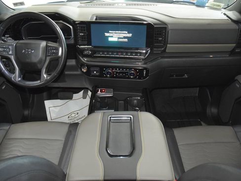 Used 2022 Chevrolet Silverado 1500 ZR2 w/ Technology Package AWD/4WD image 33