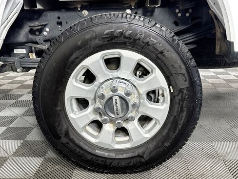 Used 2024 Ford F350 XLT image 33