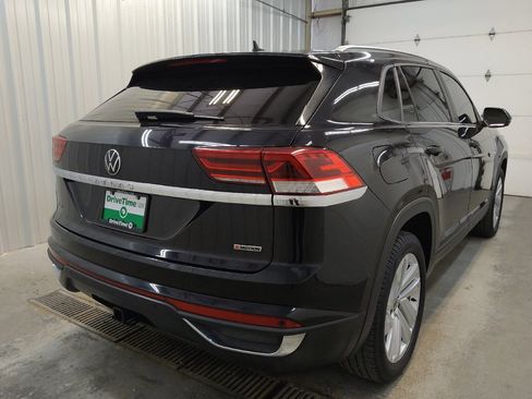 Used 2020 Volkswagen Atlas Cross Sport SE AWD/4WD image 9