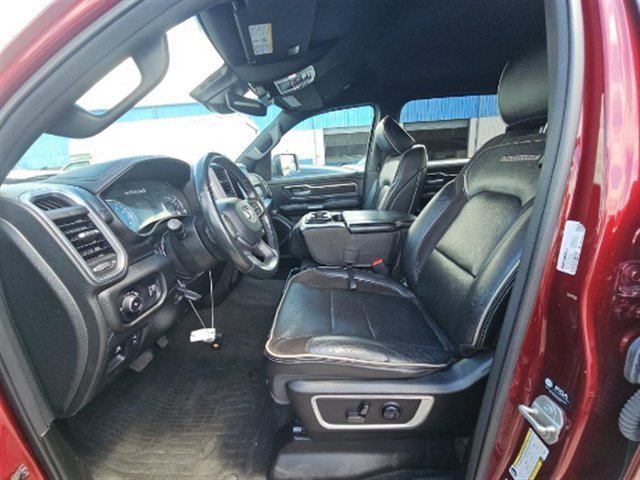 Used 2023 RAM 1500 Laramie AWD/4WD image 3