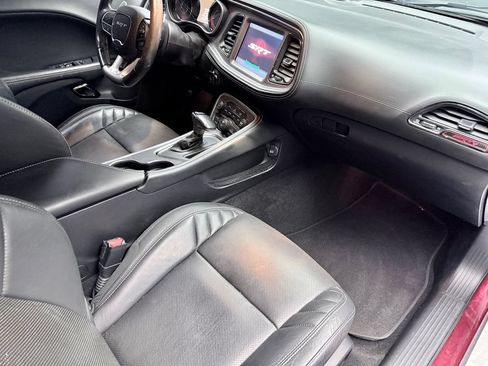 Used 2020 Dodge Challenger SRT Hellcat w/ Plus Package RWD image 11