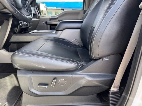 Used 2018 Ford F150 XLT w/ Equipment Group 302A Luxury AWD/4WD image 5