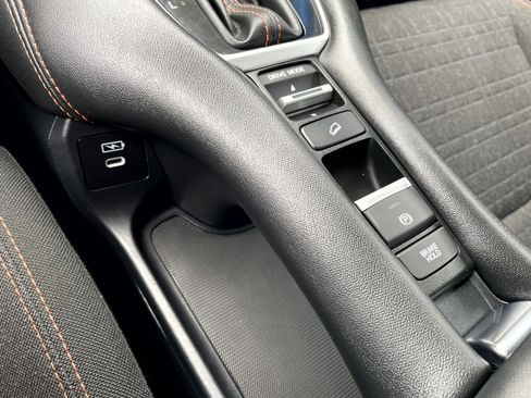 Used 2024 Honda HR-V Sport image 19