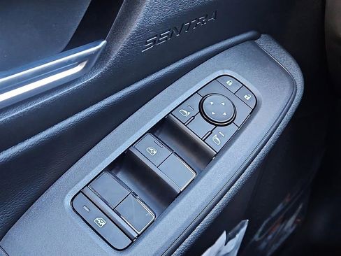 New 2026 Nissan Sentra SV image 8