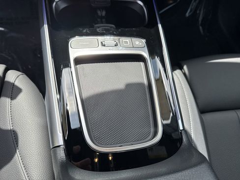 New 2025 Mercedes-Benz GLB 250 4MATIC image 27