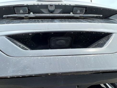 Used 2020 Ford Edge SE image 6