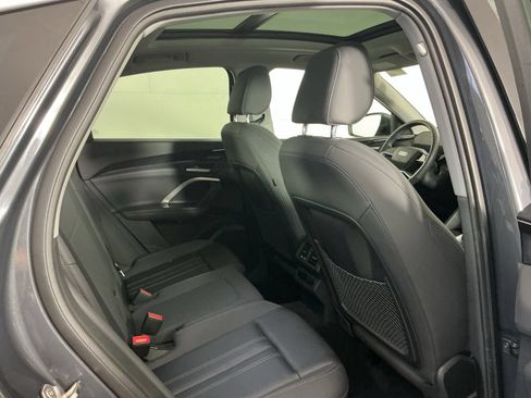 Used 2025 Audi Q5 Premium Plus w/ Premium Plus AWD/4WD image 19