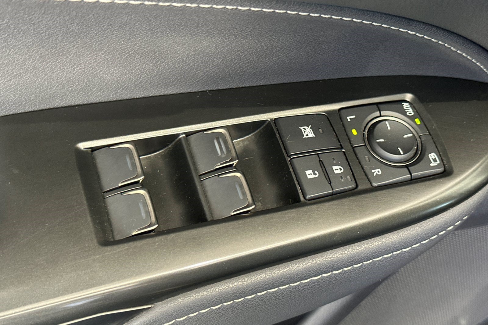 Used 2024 Lexus NX 450h+ F Sport w/ Vision Package AWD/4WD image 13