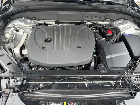 Certified 2025 Volvo XC60 B5 Plus image 34