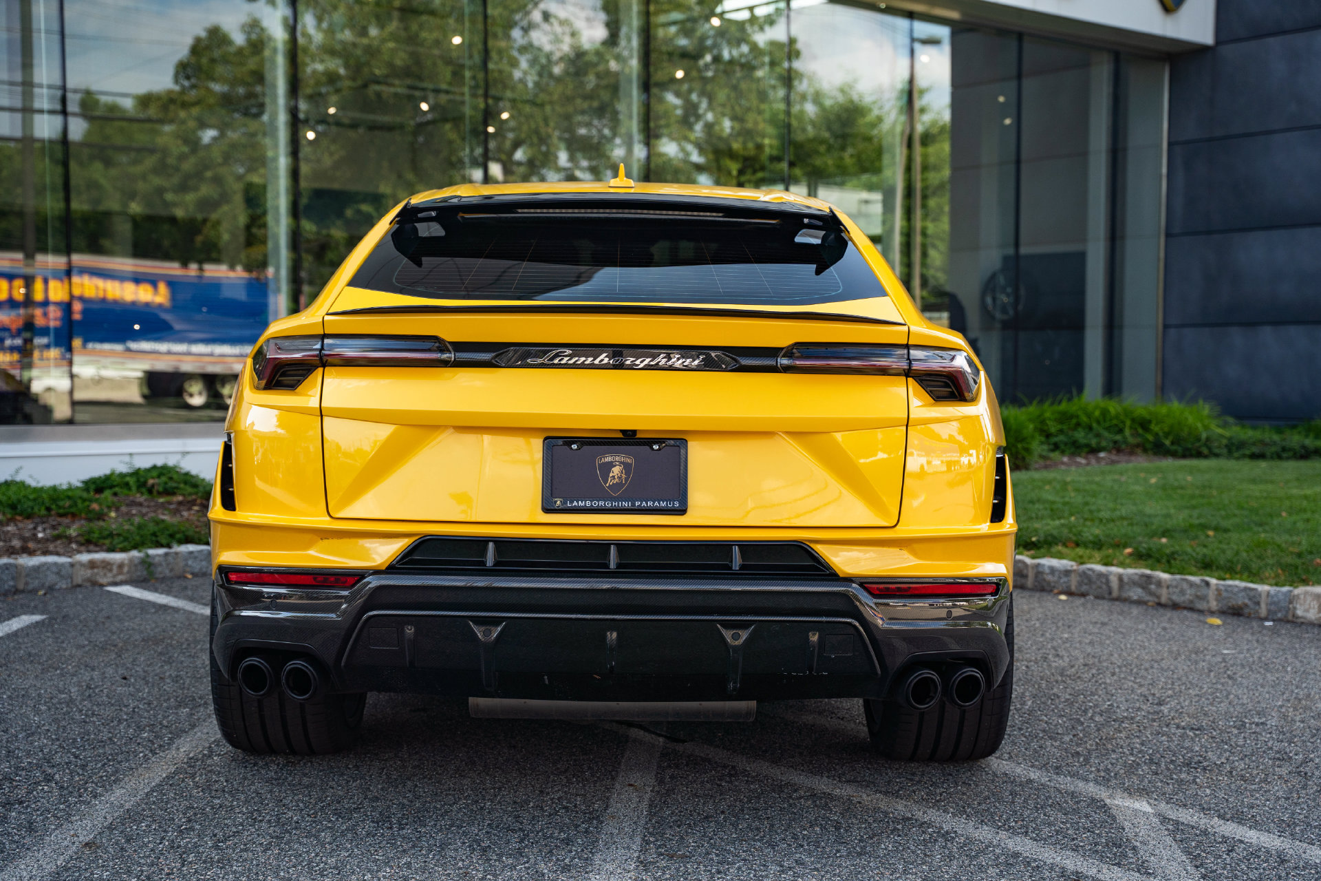 Used 2024 Lamborghini Urus Performante AWD/4WD image 14