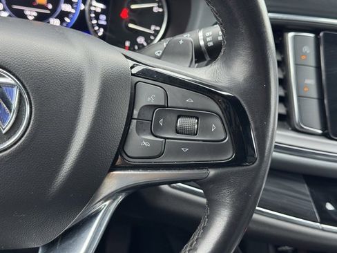 Used 2024 Buick Enclave Premium image 27