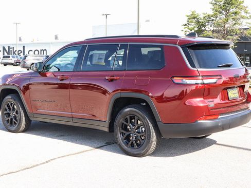 New 2026 Jeep Grand Cherokee L 4WD image 7