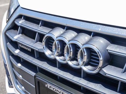 Used 2019 Audi Q5 Premium w/ Convenience Package image 11