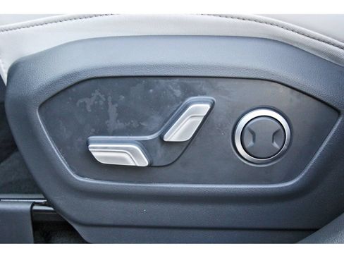 Certified 2025 Hyundai Santa Fe SEL FWD image 29