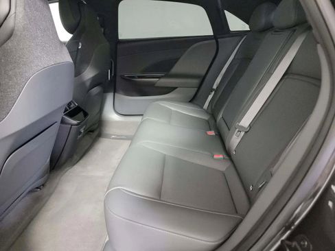 Used 2024 Lucid Air Touring image 6