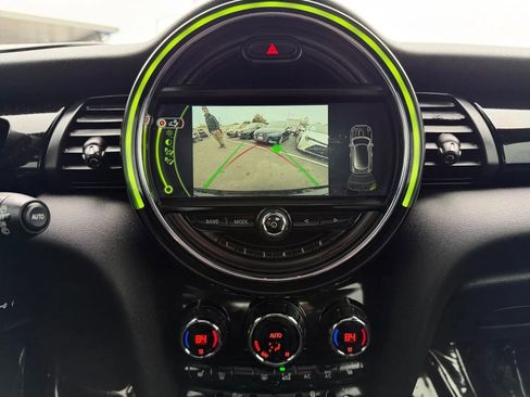 Used 2017 MINI Cooper S image 10