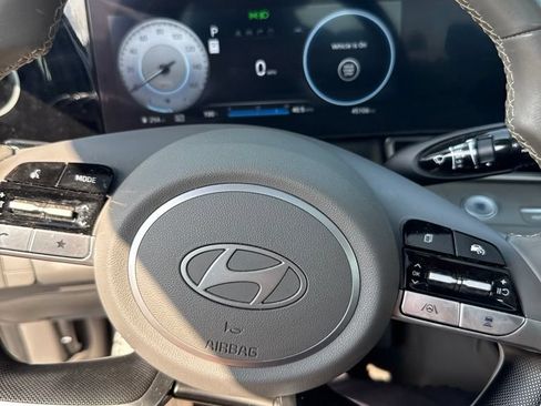 Used 2025 Hyundai Elantra SEL FWD image 5