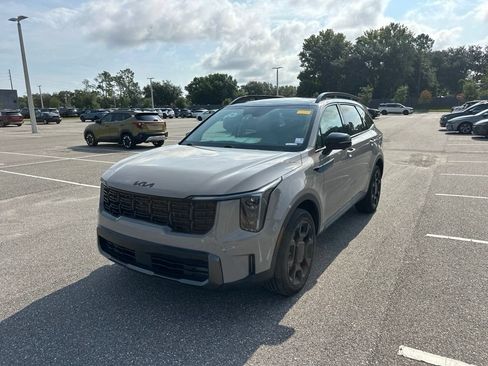 Certified 2025 Kia Sorento SX AWD/4WD image 17