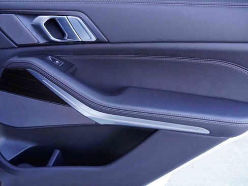 Certified 2025 BMW X5 xDrive50e w/ Premium Package image 35