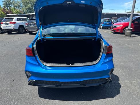 Used 2023 Kia Forte GT-Line w/ GT-Line Technology Package FWD image 11