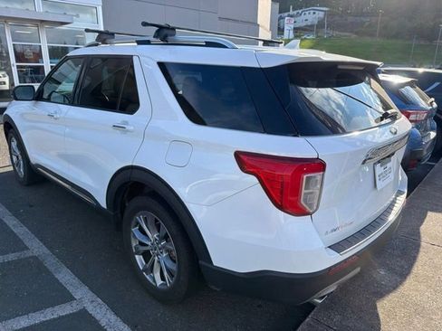 Used 2020 Ford Explorer Limited AWD/4WD image 2