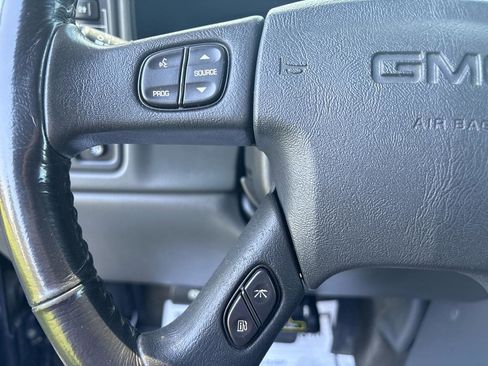 Used 2006 GMC Sierra 3500 SLE w/ Heavy-Duty Power Package AWD/4WD image 16