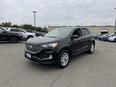 Used 2024 Ford Edge SEL image 5