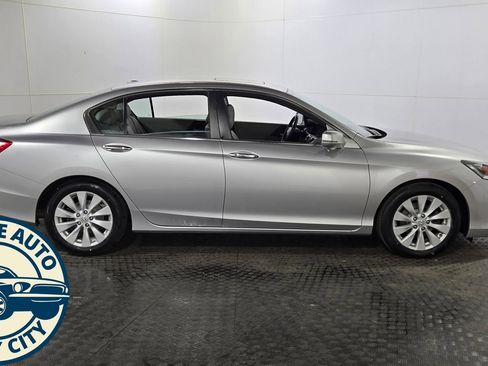 Used 2015 Honda Accord EX-L image 8
