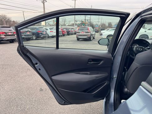 Used 2022 Toyota Corolla LE image 18