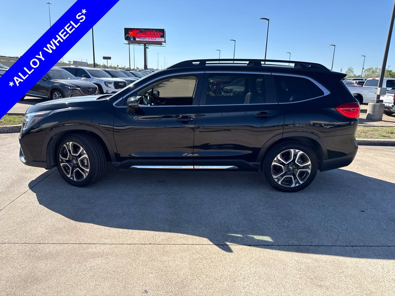 Used 2023 Subaru Ascent Limited AWD/4WD image 3