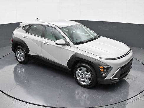 Used 2026 Hyundai Kona SE FWD image 18