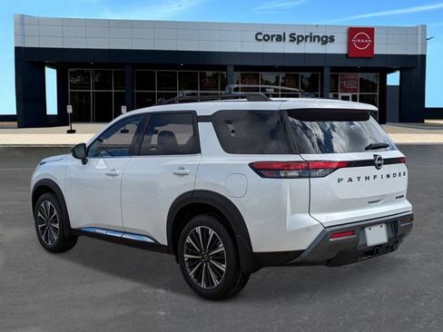 New 2026 Nissan Pathfinder Platinum w/ Cargo Package FWD image 3