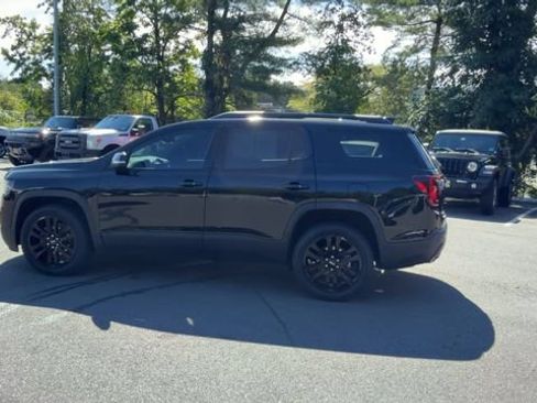 Used 2023 GMC Acadia SLT w/ Elevation Edition AWD/4WD image 5