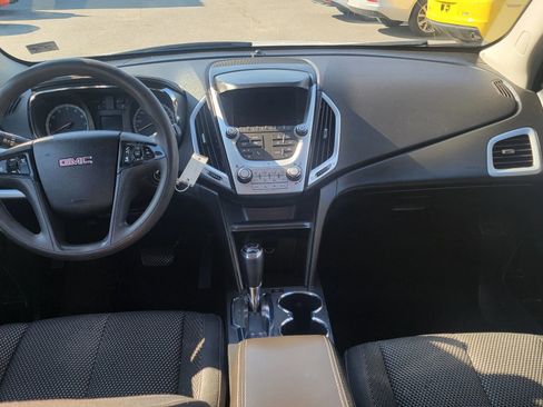 Used 2017 GMC Terrain SLE image 9