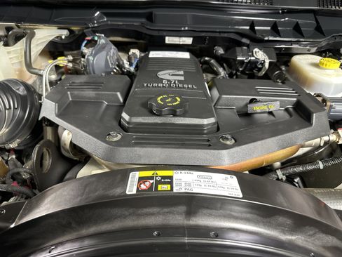 Used 2018 RAM 2500 Laramie w/ Sport Appearance Group image 27