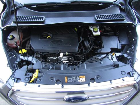 Used 2017 Ford Escape SE AWD/4WD image 37