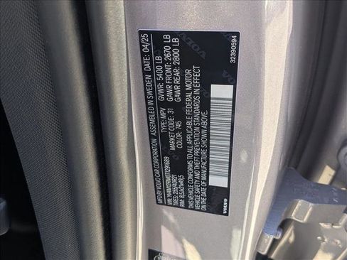 Certified 2026 Volvo XC60 B5 Ultra w/ Climate Package image 18