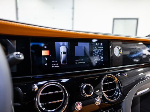 Used 2024 Rolls-Royce Spectre w/ Spectre Launch Package AWD/4WD image 46